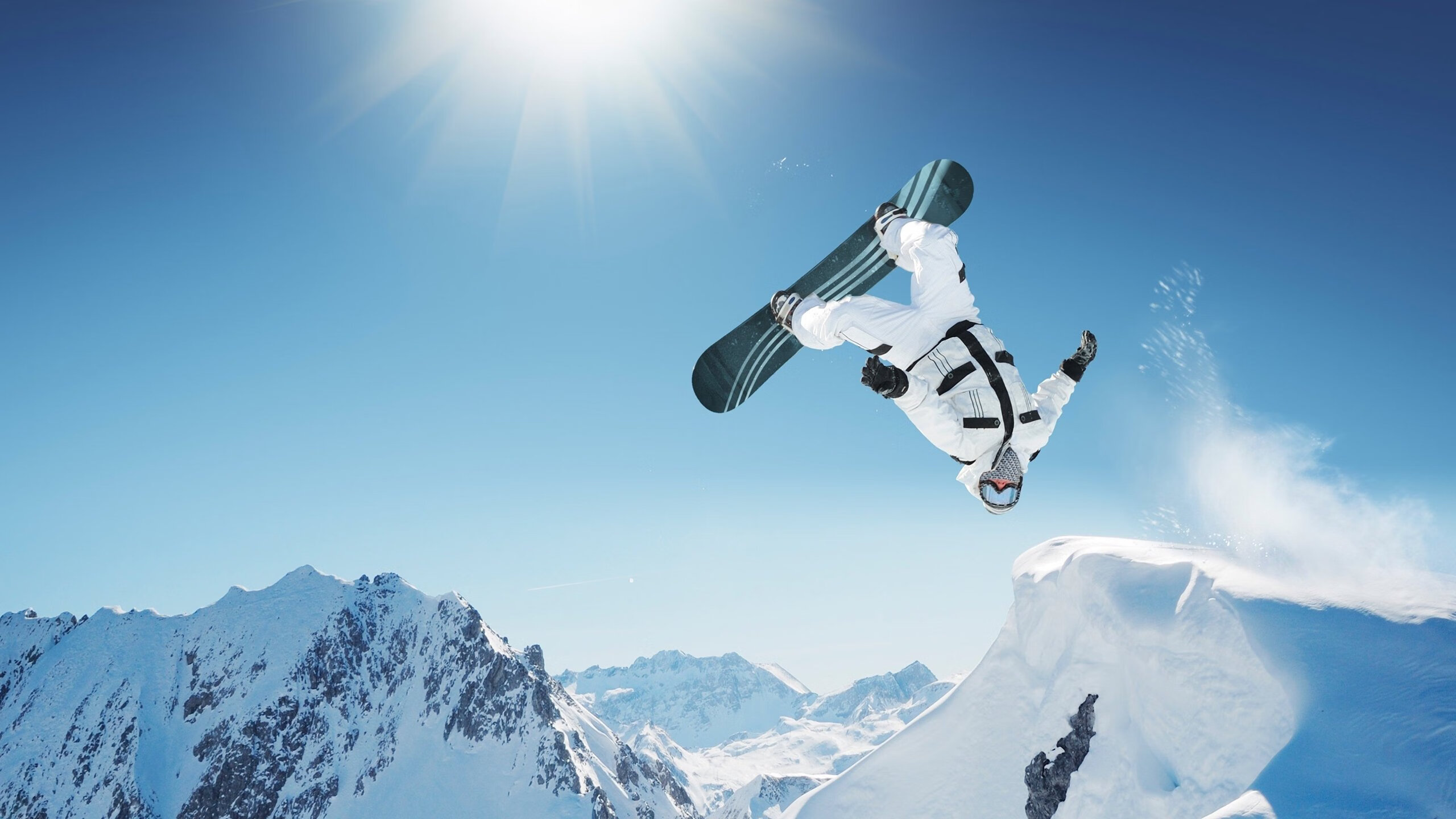 法网险胜联合杯，兹维列夫逆境中的高光表现